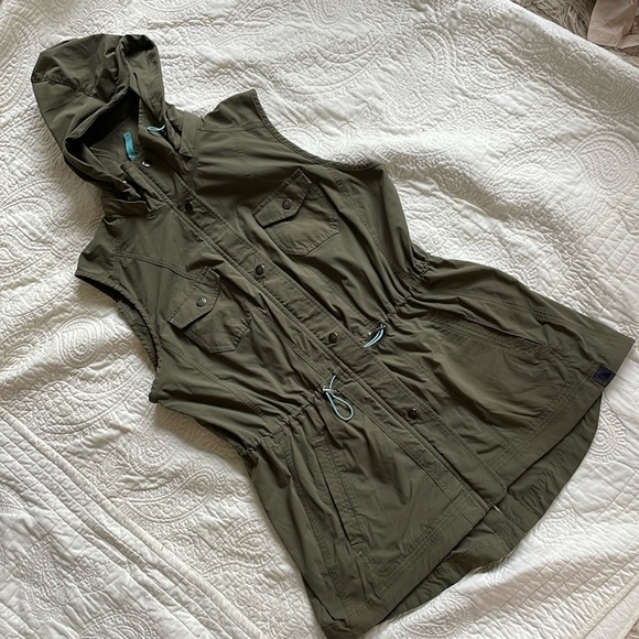 L.L. Bean sleeveless hooded zip vest green pockets large - Picture 1 of 16